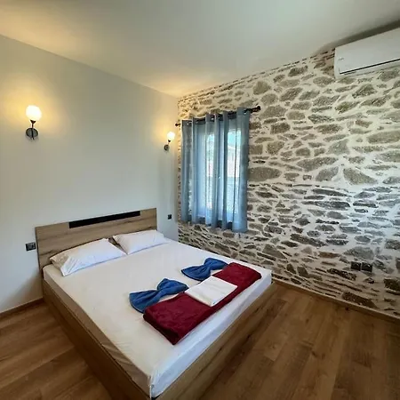 Vila Galini *